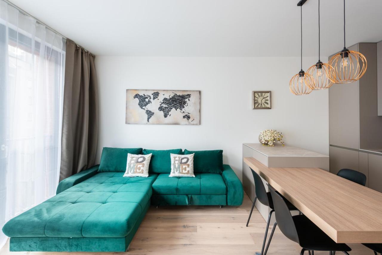 Jay Apartments براغ المظهر الخارجي الصورة