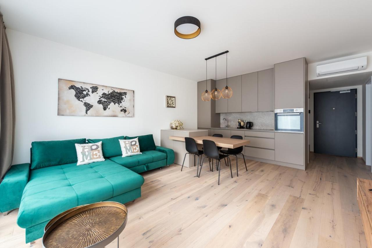Jay Apartments براغ المظهر الخارجي الصورة
