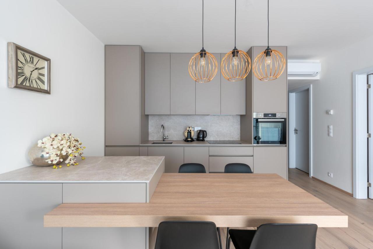 Jay Apartments براغ المظهر الخارجي الصورة